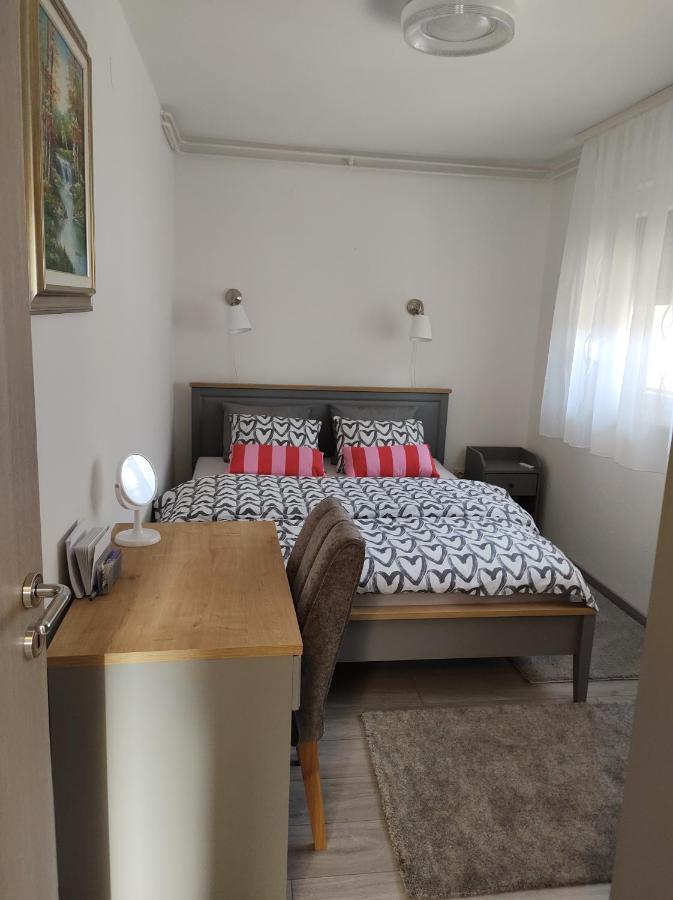 Happy Apartment كارلوفاتش المظهر الخارجي الصورة